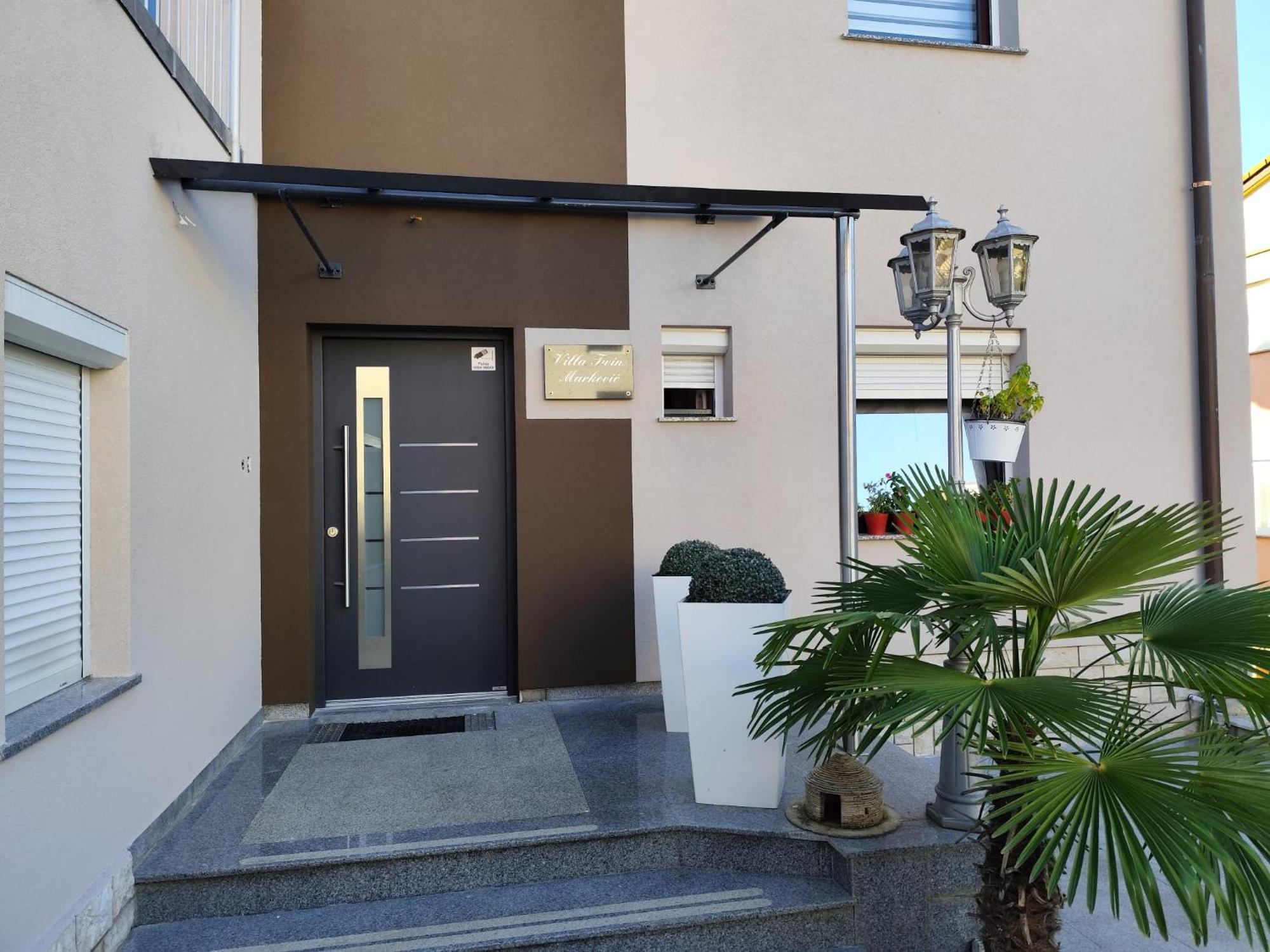 Villa Twins Markovic Pula Exterior photo